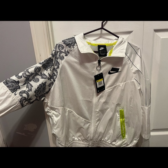 Nike windbreaker - Picture 1 of 5